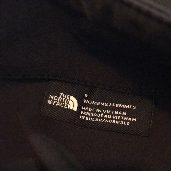 The North Face Convertible Zip Off Leg Black Hiking Pants NWOT Size 8 - Picture 9 of 14